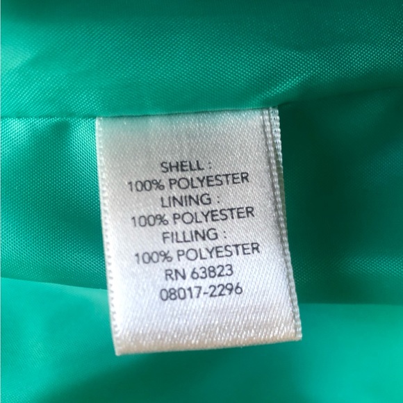 Women’s Christopher & Banks Quilted Vest - Picture 6 of 8